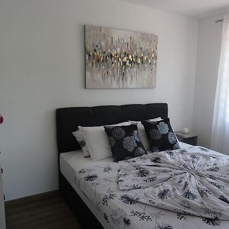Val&Sol Apartments เซโชเล ภายนอก รูปภาพ